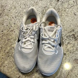 Women’s Nike Flex shoes training sneakers size US 5.5 UK 3 EUR 36 Like New